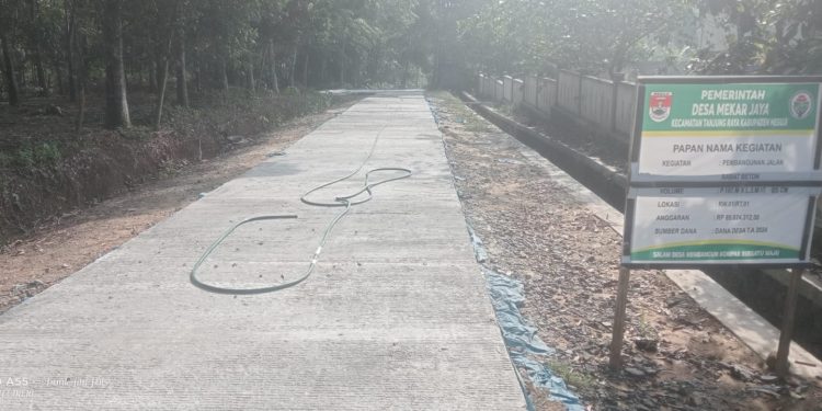 Degan Moto Mekar jaya Bisa, Pemerintah Desa Mekar jaya Terus Genjot Pembangunan Desa.