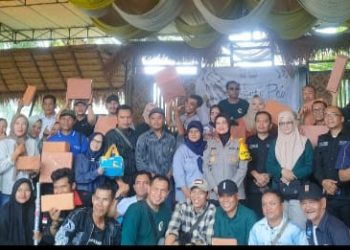 Bid Humas Polda Lampung Gelar Family Ghatering dan Bagi-bagi Hadiah