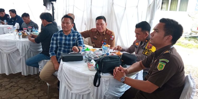 Kabag Ops Polres Lampung Utara Hadiri Rapat Koordinasi Persiapan Distribusi Logistik Pilkada 2024