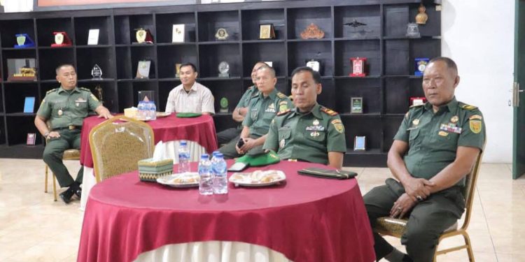 Kodim 0412/LU Nobar Pemberian Penghargaan KASAD untuk Kampung Pancasila 2024