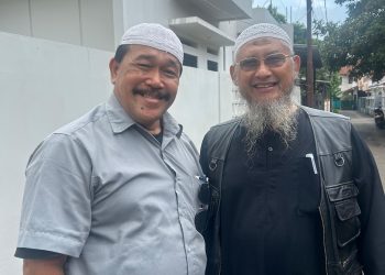 PROF SUTAN NASOMAL PAKAR HUKUM INTERNASIONAL MINTA MENTERI AGAMA TINDAK PONDOK PESANTREN RR BANYUWANGI JATENG TAHAN IJASAH SANTRI!!