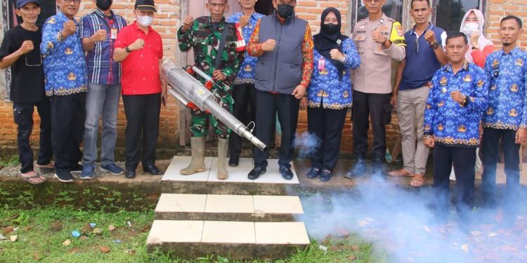 Pj. Bupati Lampung Utara Pimpin Fogging Fokus dan Kampanye PSN 3M Plus di Berbagai Wilayah