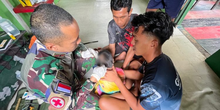 Prajurit Kostrad Pos Lumbis Selamatkan Aldrian