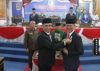 Ketua DPRD Empat Lawang Pimpin Paripurna Pelantikan PAW Isnaini Kasmir