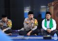 Polsek Bukit Kemuning Polres Lampung Utara Bagikan Bansos Beras 10 kg Kepada Warga Tidak Mampu