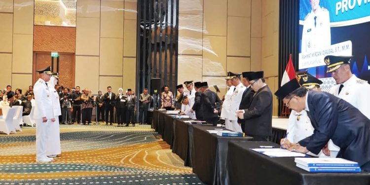 Gubernur Lampung Rahmat Mirzani Djausal Resmi Terima Jabatan,Tekankan Kolaborasi Untuk Kemajuan Daerah