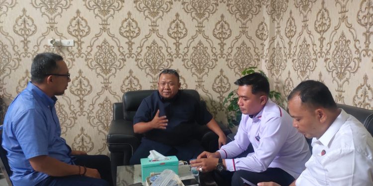Dinyatakan Lengkap, Sat Reskrim Polres Metro Limpahkan Tersangka Penganiayaan Di Metro Timur Ke Kejaksaan