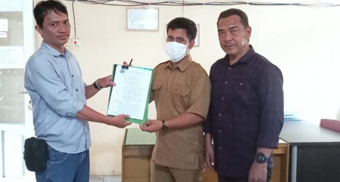 Ady Lubis Terima SK Sebagai Ketua DPC KWIP Marangin