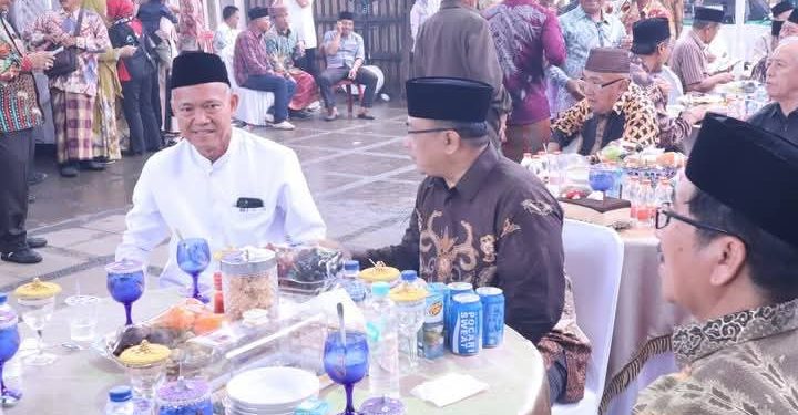 Bupati Lampura Hadiri Syukuran dan Halal Bihalal Tim Pemenangan Pilkada