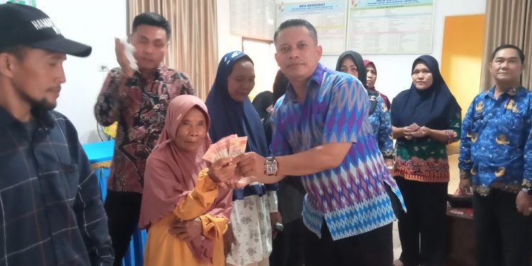 38 Keluarga di Desa Abung Jayo Terima Bantuan Langsung Tunai dari Dana Desa