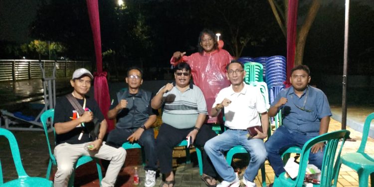 Lurah Ciketing Udik Turun Gunung Ikutan Malam Geladi Resik untuk Persiapan Acara HPN Bekasi Raya