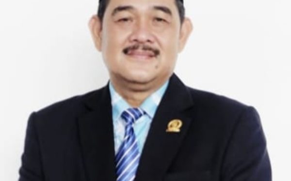 Ketua DPRD Tubaba Busroni Minta DISHUB Tertipkan Mobil Truk Teronton Bermuatan Lebih Dari Kapasitas Jalan Daya Sakti Yang Rusak Parah