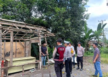 Satu Pos Pungli di Jalinsum Way Kanan Dibongkar Sukarela oleh Warga, Kapolres Beri Apresiasi,Tingal Pos Pungli Lampura Yang Masih