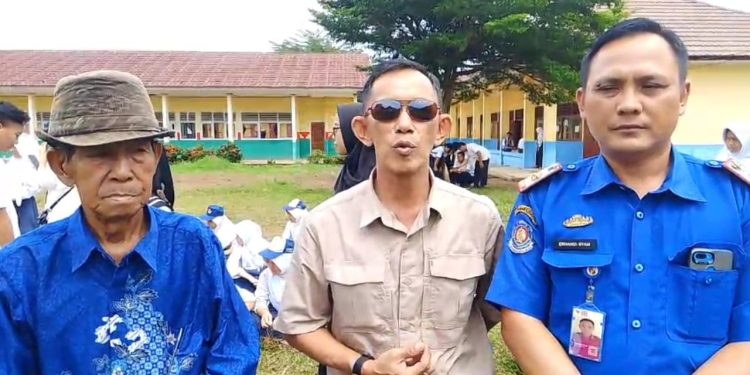 Pelepasan Angkatan Ke-40 SMP Negeri 1 Abung Timur Semarak Dengan Sosialisasi Damkar Dan Tradisi Mandi Air
