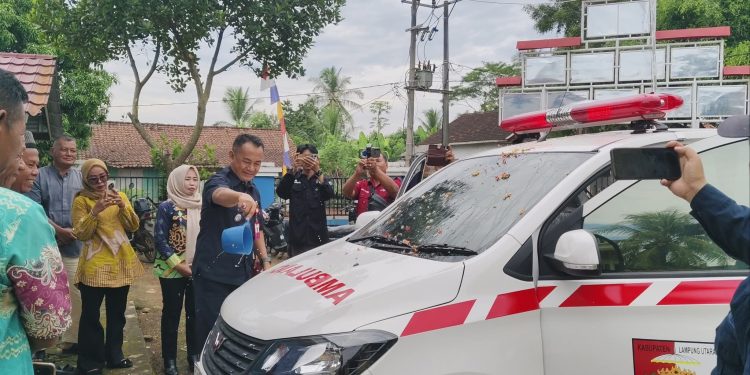 Pelayanan Kesehatan di Desa Kinciran Meningkat dengan Kedatangan Mobil Ambulance