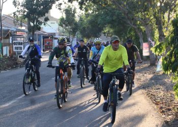 Dandim 0412/LU Letkol Inf Roni Faturohman Goes Bareng bersama Pecinta Goes Sehat Lampung Utara.