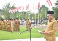 Wakil Bupati H. Suprayitno Pimpin Apel dan Menyerahkan Bingkisan bagi ASN Masa Purna Tugas