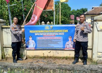 Ops Patuh Krakatau 2025, Jajaran Polres Lampung Utara Pasang Banner Himbauan
