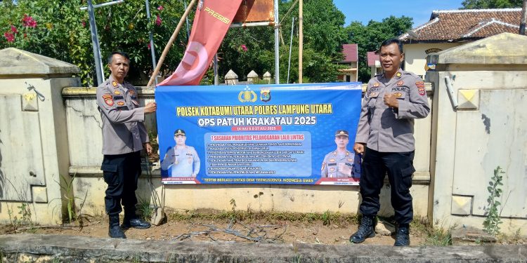 Ops Patuh Krakatau 2025, Jajaran Polres Lampung Utara Pasang Banner Himbauan