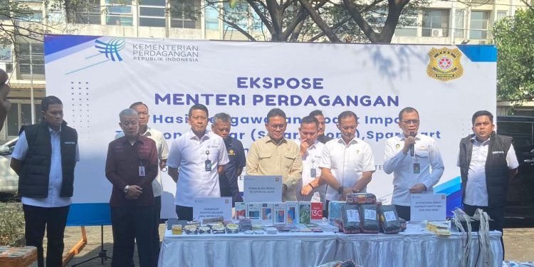 Ungkap Peredaran HP Rekondisi Ilegal Bernilai Miliaran, Kemenko Polkam Apresiasi Sinergi Pengawasan