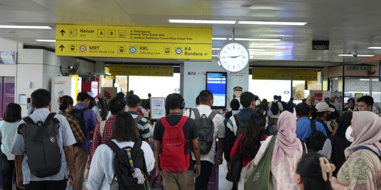 Perjalanan LRT Jabodebek Ditambah, KAI Catatkan Rekor Baru Pengguna