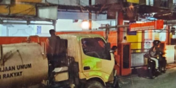 Portal Jalan di RS Raudah Diduga Ilegal, Warga Geram: Ganggu Akses Umum dan Rumah Sakit