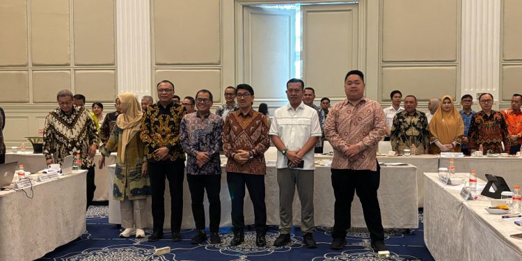 BUPATI LAMPUNG UTARA PAPARKAN RANPERDA RTRW DALAM RAPAT KOORDINASI LINTAS SEKTOR DI JAKARTA