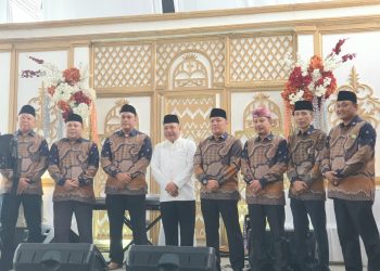 7 Muakhi nya diperkenalkan Drs Kadarsyah Dalam Acara Syukuran