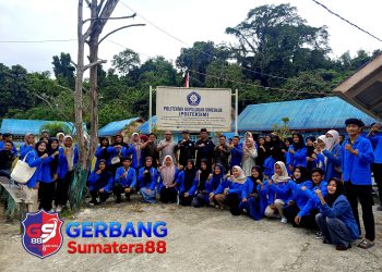 Ketua DPRK Simeulue Sampaikan Kuliah Umum di Politeksim: Dorong Mahasiswa Mandiri, Berdaya Saing, dan Menciptakan Lapangan Kerja