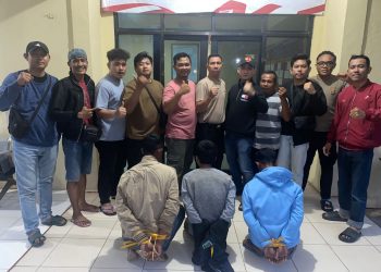 Remix Kencang di Tengah Malam,Polisi Tangkap Pengedar Narkoba: Sabu, Ekstasi, dan Senpi Rakitan Ditemukan