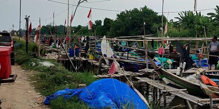 Pemkab Lamtim Prioritaskan Nelayan Ujung Tanggul Pasir Sakti
