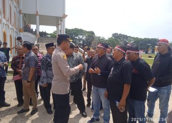 Demo Jilid 2,Massa AMBPM Geruduk Pemkab Desak Polisi Usut Bambang dan Sutarno
