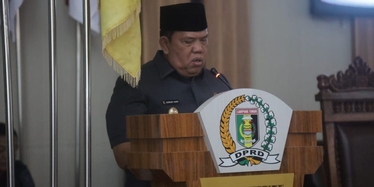 Wabup Lamtim Azwar Hadi Sampaikan Rancangan APBD Tahun 2026