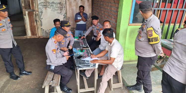 Adanya Informasi Pungli Melalui Call Center 110, Jajaran Polres Respon Cepat Dengan Mendatangi TKP