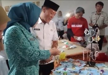 Bupati Pesisir Barat Dedi Irawan Buka Kegiatan Pentas Seni Hari Disabilitas Internasional