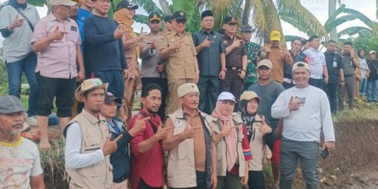 Cepat Tanggap, Bupati Tanggamus Turun Tinjau Tanggul Sungai Way Bidu Yang Jebol