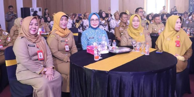 Melalui Seminar Workshop dan Dialog Bersama Bupati, Memperkuat Peran Guru Di Lampung Utara