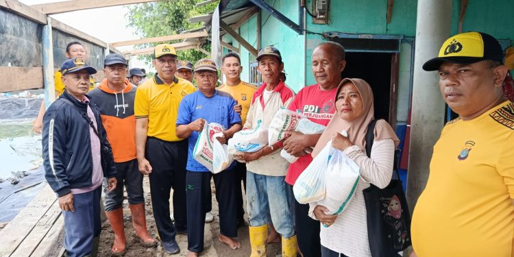 Angin Puting Beliung di Rawajitu Timur, Polri Turun Tangan: “Negara Hadir Saat Warga Dilanda Musibah”