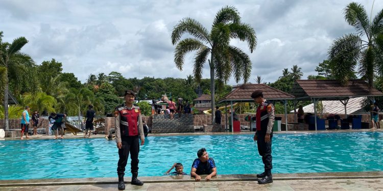 Sat Samapta Polres Tulang Bawang Sapu Bersih Kawasan Wisata Menggala Timur