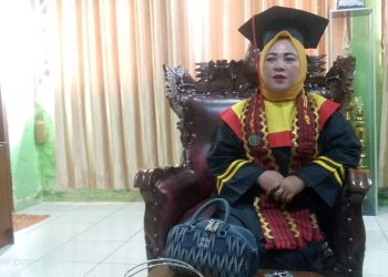 Kepsek SMUN 3,Seragam Sekolah Sudah di Bagikan 80%