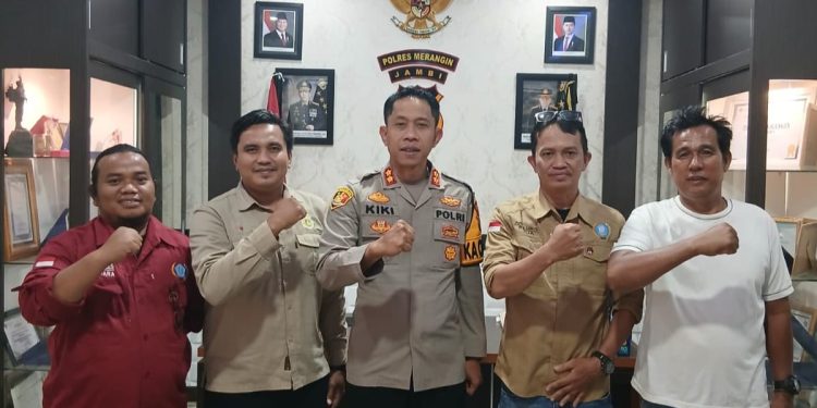 Bersama KWIP, Kapolres Merangin Perkuat Sinergi dan Kegiatan Sosial Ramadhan