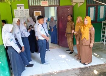 Pantau Pelaksanaan TKA 2026, Disdik Lampung Utara Pastikan SMPN 7 Kotabumi Berjalan Lancar