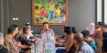 PEMKAB PESISIR BARAT DAN KUB JUARA PESIBAR BAHAS PENGEMBANGAN SEKTOR PERTAMBAKAN