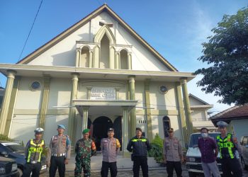 Polres Lampung Utara Amankan Ibadah Kenaikan Yesus Kristus di Gereja 