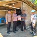Jumat Berkah, Polsek Abung Selatan Bagikan Sembako kepada Warga