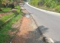 Proyek Bahu Jalan Nasional Bangko–Sungai Manau Disorot, Diduga Tak Penuhi Spesifikasi Teknis
