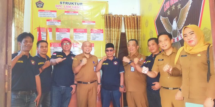 LSM Gempur Lampung Utara Terima Kunjungan Kesbangpol Dalam Monitoring, Evaluasi, Dan Validasi Lembaga
