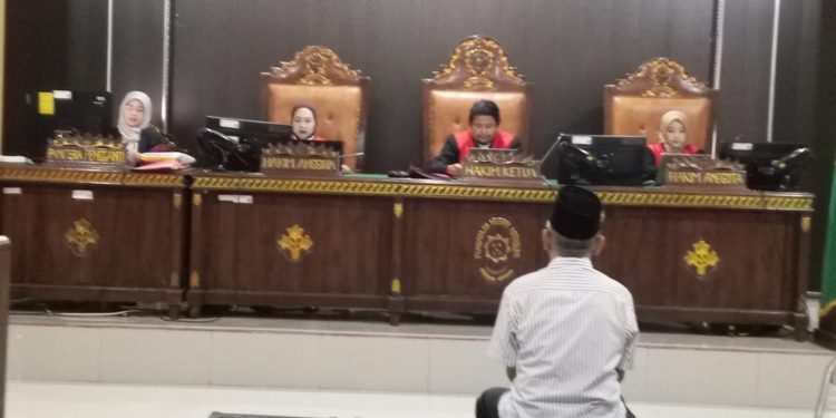 Sidang Keempat Kasus Penganiayaan,Keterangan Terdakwa EA Gara Gara Buah Cempedak