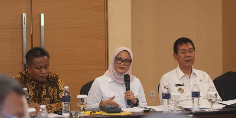 Pemkab Lampung Timur Perkuat Ekonomi Desa Penyangga TNWK Melalui Road Map Pembangunan