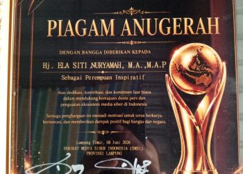 Hj. Ela Siti Nuryamah Raih Anugerah Perempuan Inspiratif dari SMSI